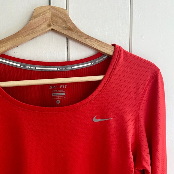 Nike Red Long Sleeve - Picture 2 of 3